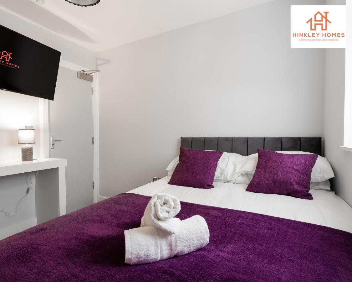 Supersized House 6 Beds Sleeps 14 W Garden & Carpark By Hinkley Homes Short Lets & Serviced Accommodation Liverpool Exterior photo